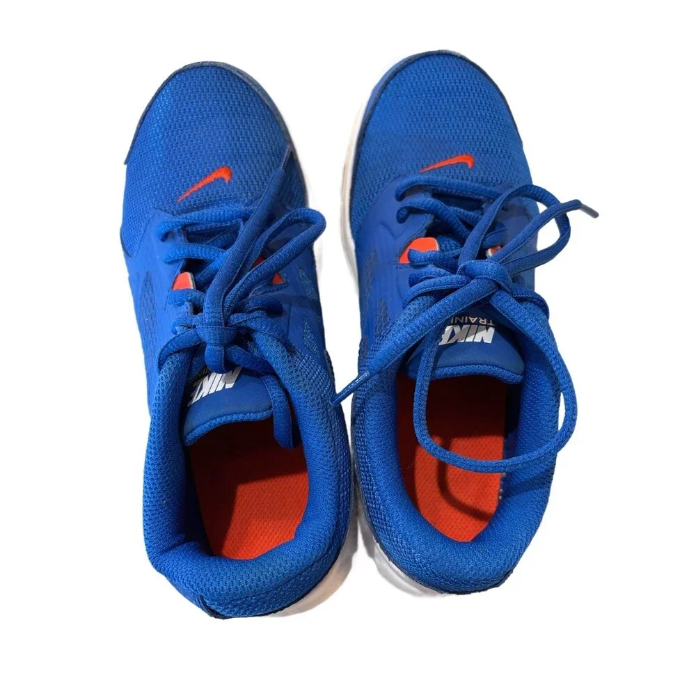 Youth Nike Sneakers, Size 4